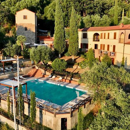 Madonna Del Poggio Cav Aparthotel สการ์ลีโน ภายนอก รูปภาพ