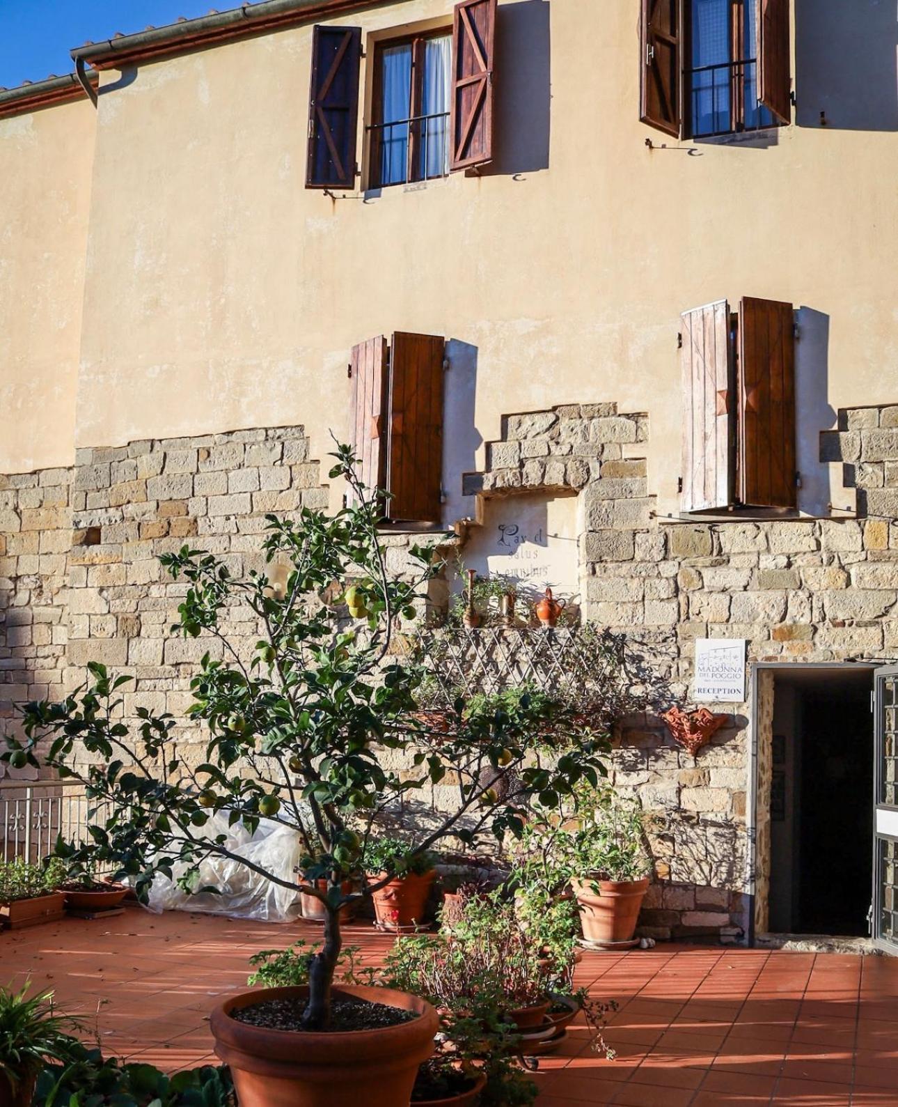 Madonna Del Poggio Cav Aparthotel สการ์ลีโน ภายนอก รูปภาพ