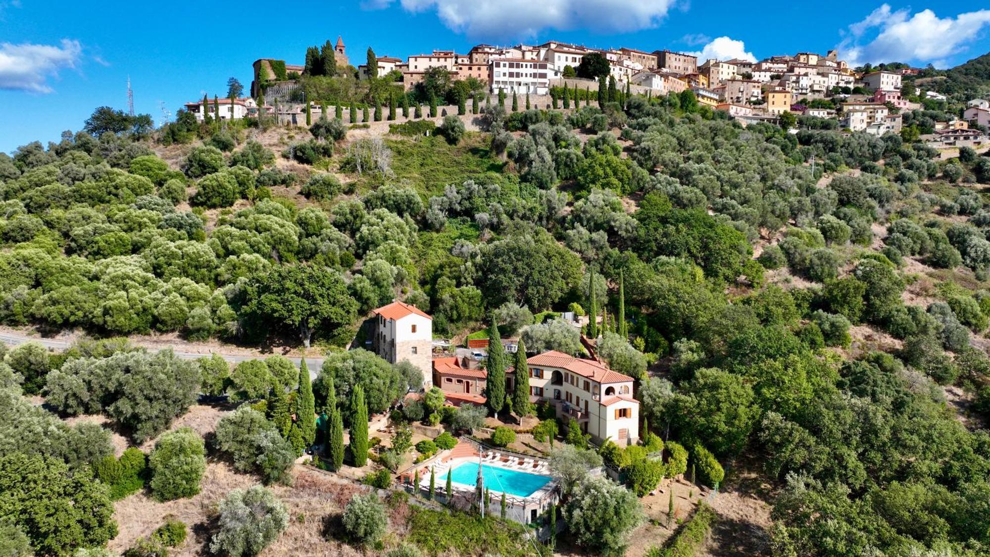 Madonna Del Poggio Cav Aparthotel สการ์ลีโน ภายนอก รูปภาพ