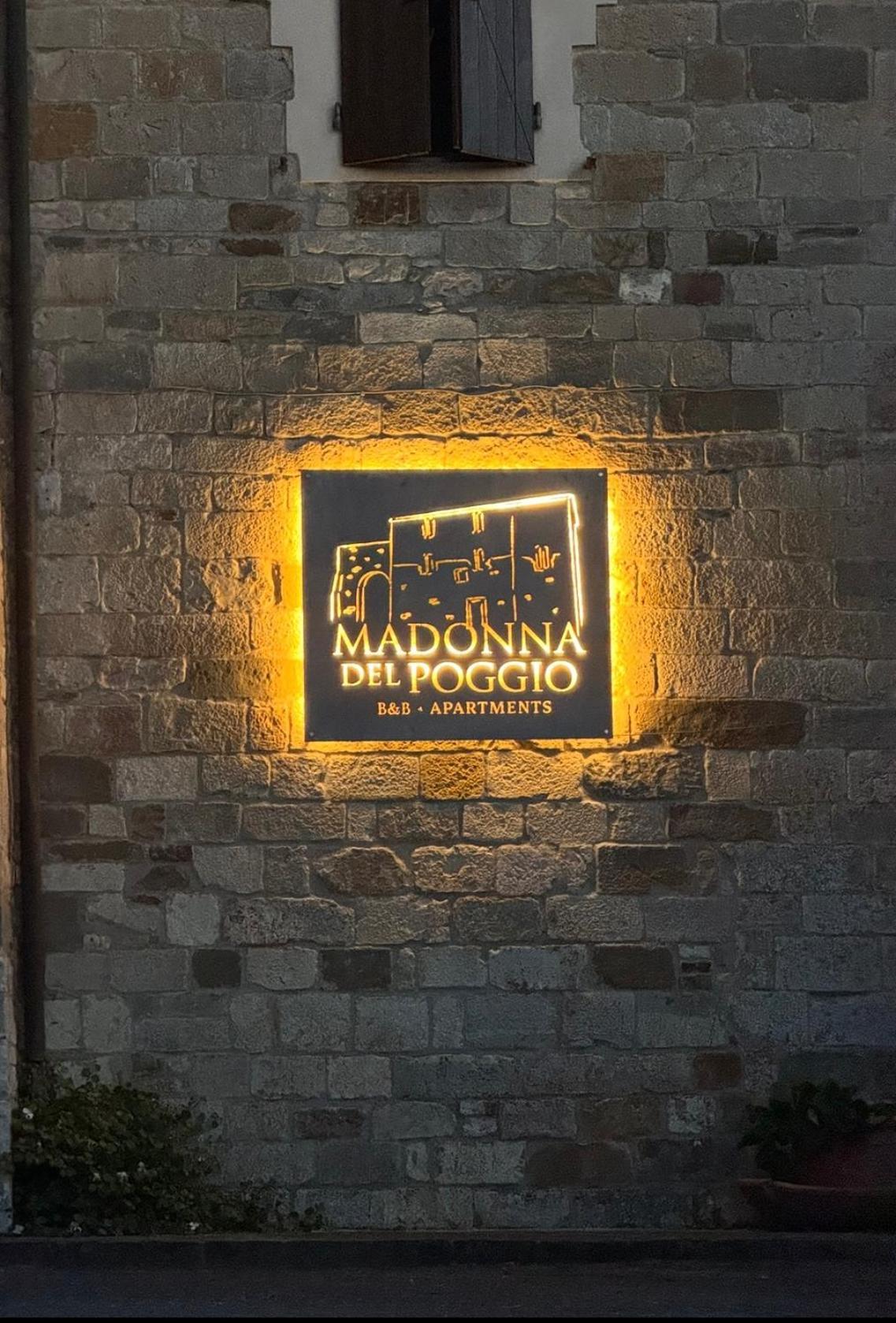 Madonna Del Poggio Cav Aparthotel สการ์ลีโน ภายนอก รูปภาพ